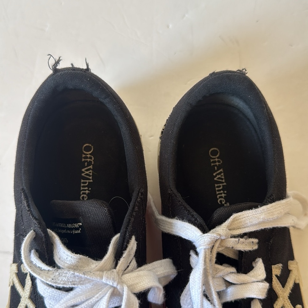Off white sneakers - Picture 4 of 13